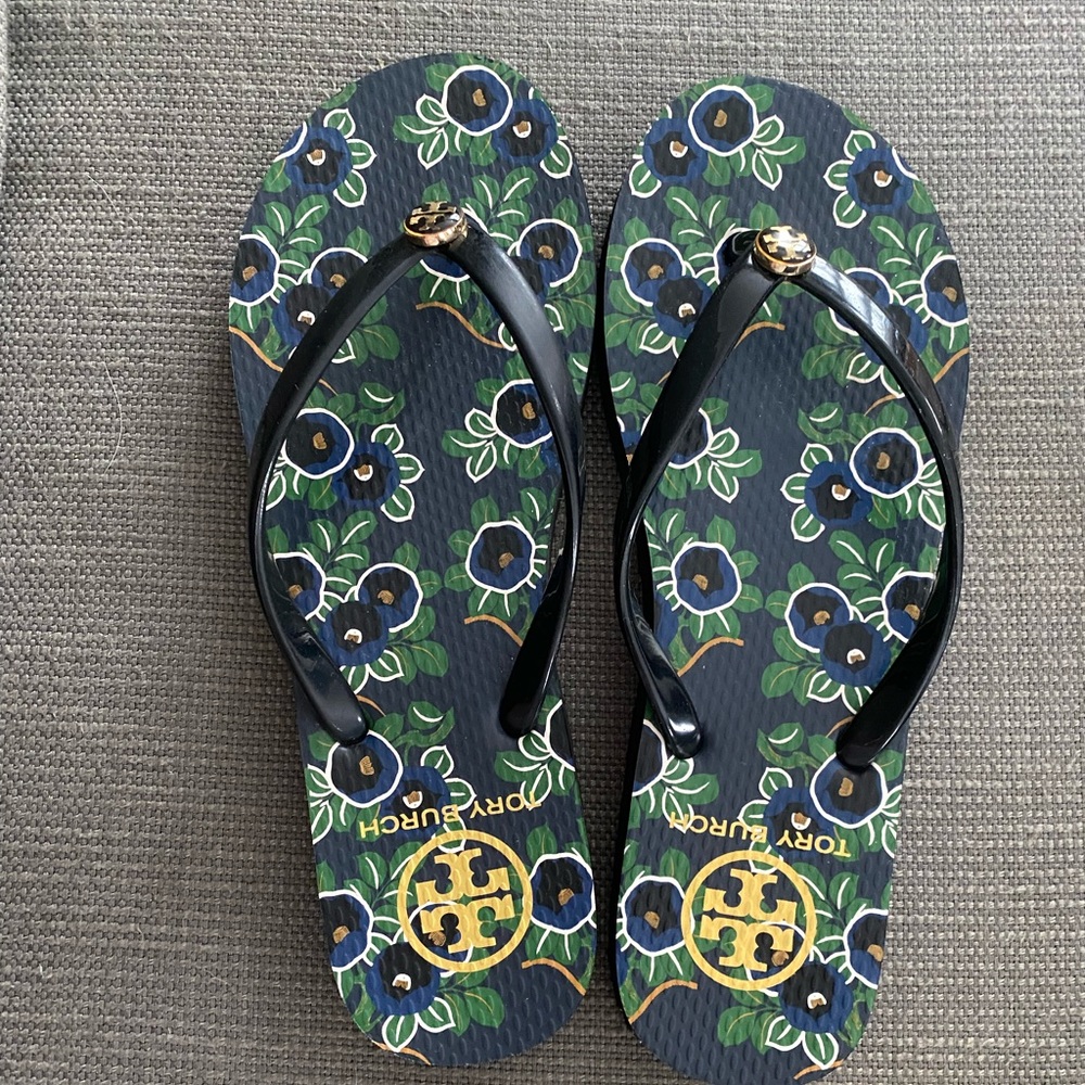 Tory Burch Flip Flops size 7